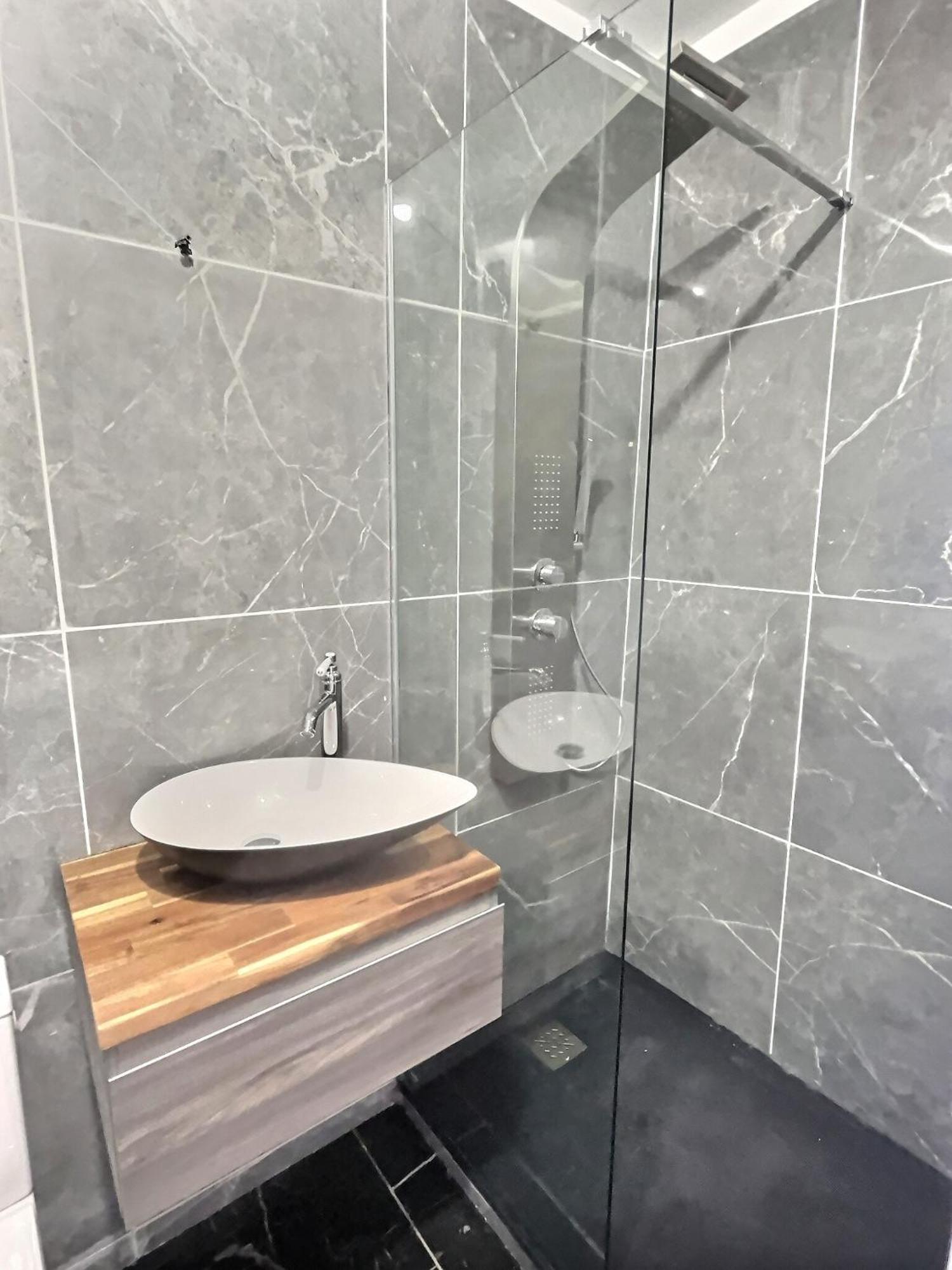 Appartement De Charme Avec Balcon Au Pied Des Commerces Безие Екстериор снимка