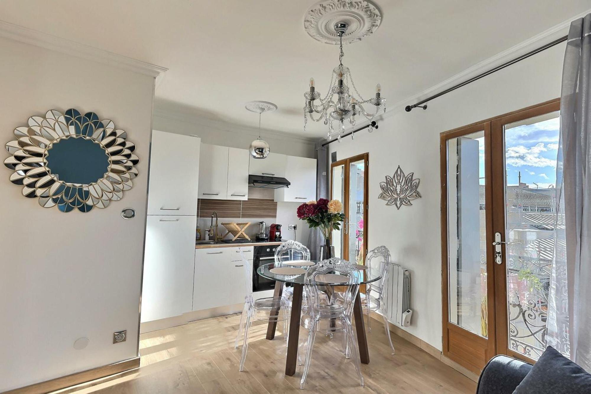 Appartement De Charme Avec Balcon Au Pied Des Commerces Безие Екстериор снимка